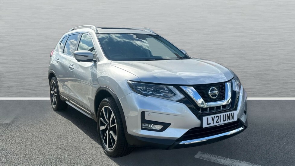 Compare Nissan X-Trail 1.3 Dig-t Tekna 7St Dct LY21UNN Silver