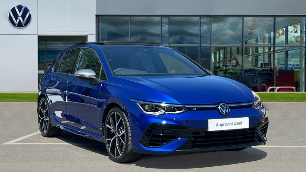 Compare Volkswagen Golf Volkswagen Hatchback 2.0 Tsi 320 R 4Motion Dsg AP73OGR Blue