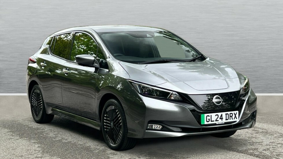 Compare Nissan Leaf Hat Tekna 110Kw 39Kwh GL24DRX 