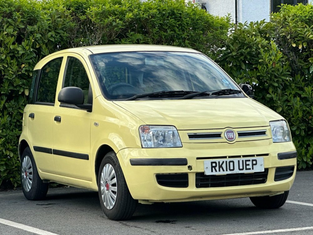 Compare Fiat Panda 1.2 Eco Dynamic RK10UEP Yellow