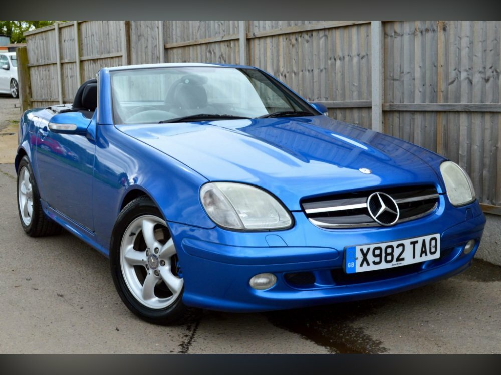 Compare Mercedes-Benz SLK 3.2 Slk320 X982TAO Blue