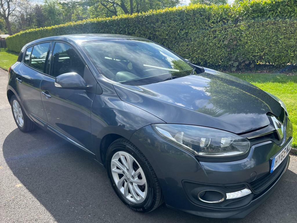 Compare Renault Megane 1.5 Dci Dynamique Nav Euro 6 Ss HY65KZA Grey
