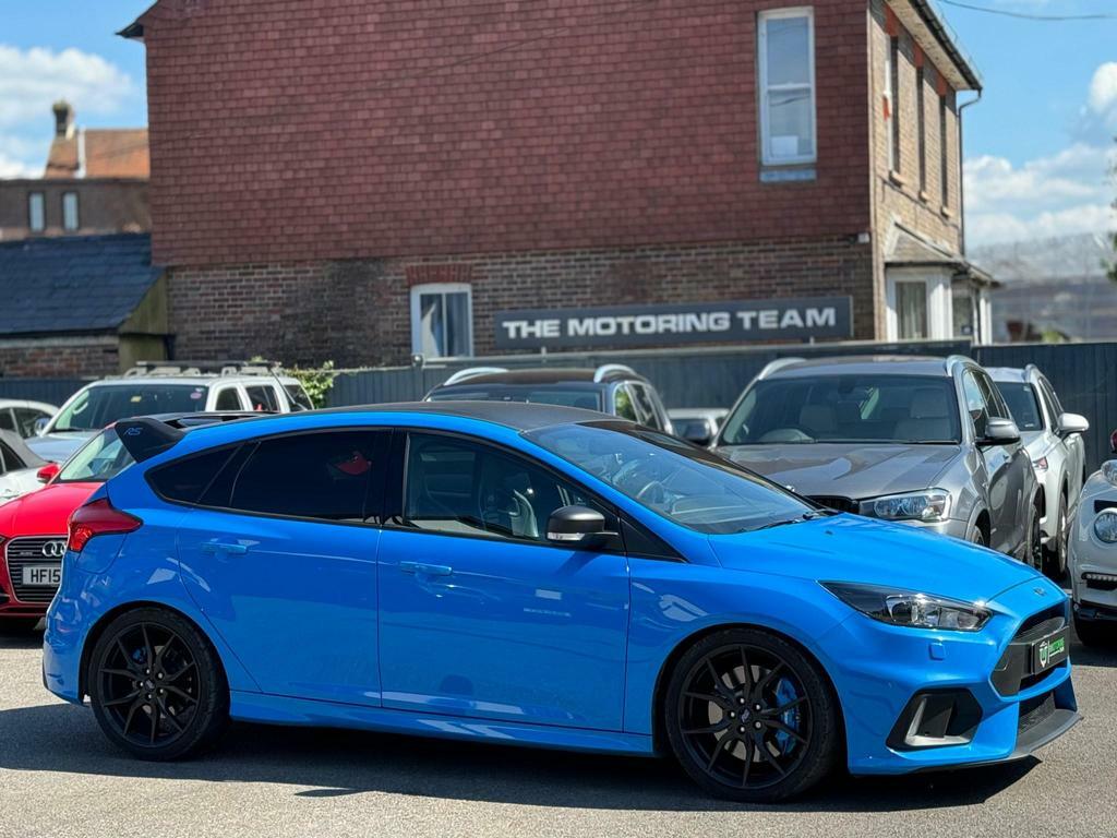 Compare Ford Focus 2.3T Ecoboost Rs Awd Euro 6 Ss  