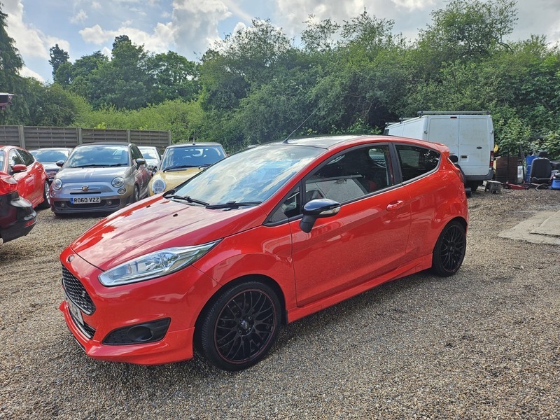 Compare Ford Fiesta Zetec S Red Edition SD16UGZ Red