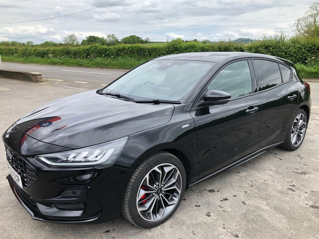 Compare Ford Focus 1.0T Ecoboost Mhev St-line X Edition Euro 6 Ss MX23UUP Black