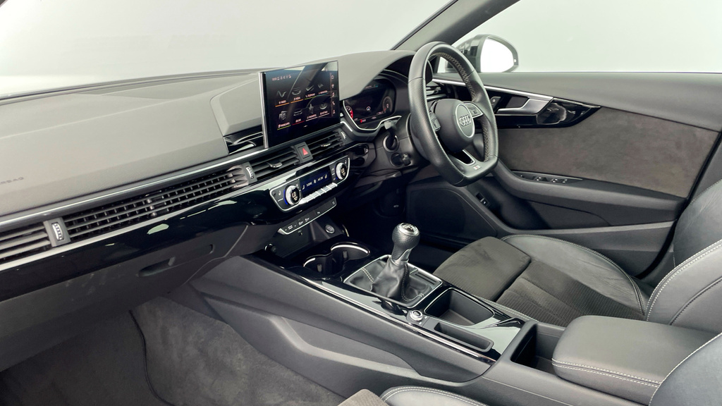 Compare Audi A4 Avant Black Edition 35 Tfsi 150 Ps 6-Speed WK21XKC Grey