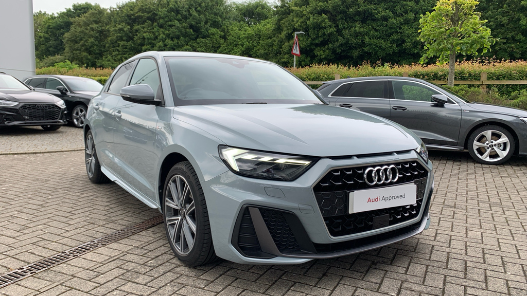 Compare Audi A1 S Line 25 Tfsi 95 Ps 5-Speed AY73WHK Grey