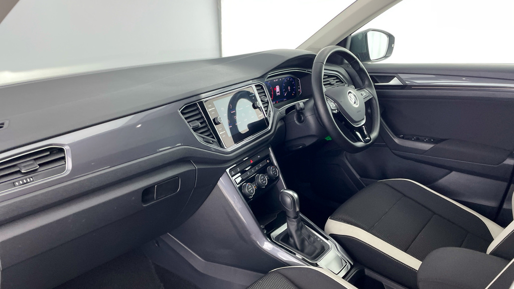 Compare Volkswagen T-Roc T-roc 1.5 Tsi 150Ps Sel Evo Dsg Hatchback CE21OFW Grey