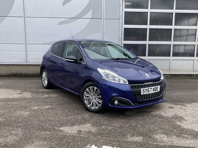 Compare Peugeot 208 208 Allure SY67NBE Blue