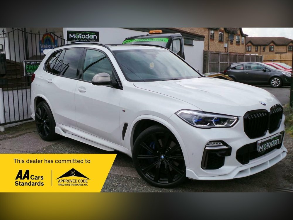 Compare BMW X5 M50d FT68YDE White