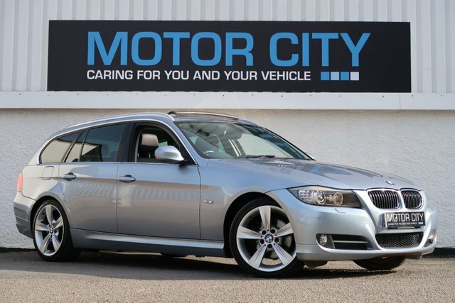 Compare BMW 3 Series 2.0 320D Exclusive Edition Touring 181 Bhp CE61CDF Blue