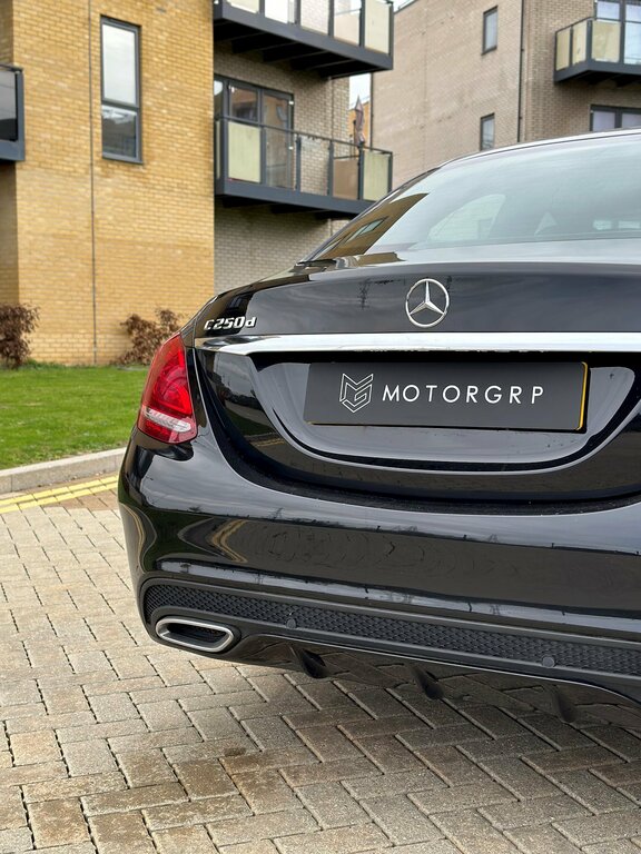 Used 2016 Mercedes-Benz C Class PJ66FHM 2.1 C 220 D AMG LINE PREMIUM 2d ...