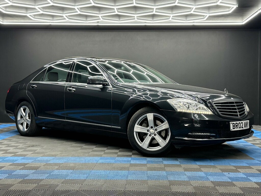 Compare Mercedes-Benz S Class 3.0 V6 Bluetec G-tronic Euro 6 Ss BR02ANY Black