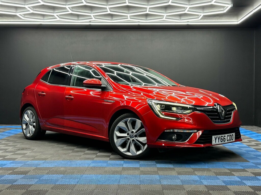 Compare Renault Megane 1.2 Tce Signature Nav Euro 6 Ss YY66CDO Red