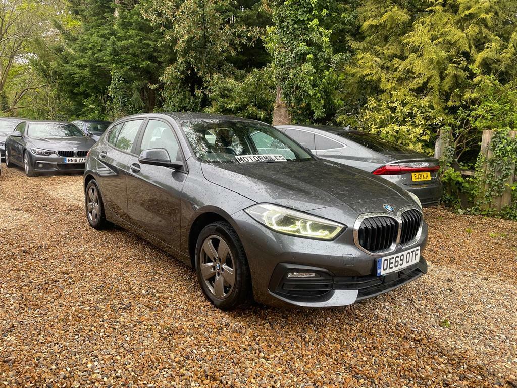 Compare BMW 1 Series 1.5 116D Se Dct Euro 6 Ss OE69OTF Grey