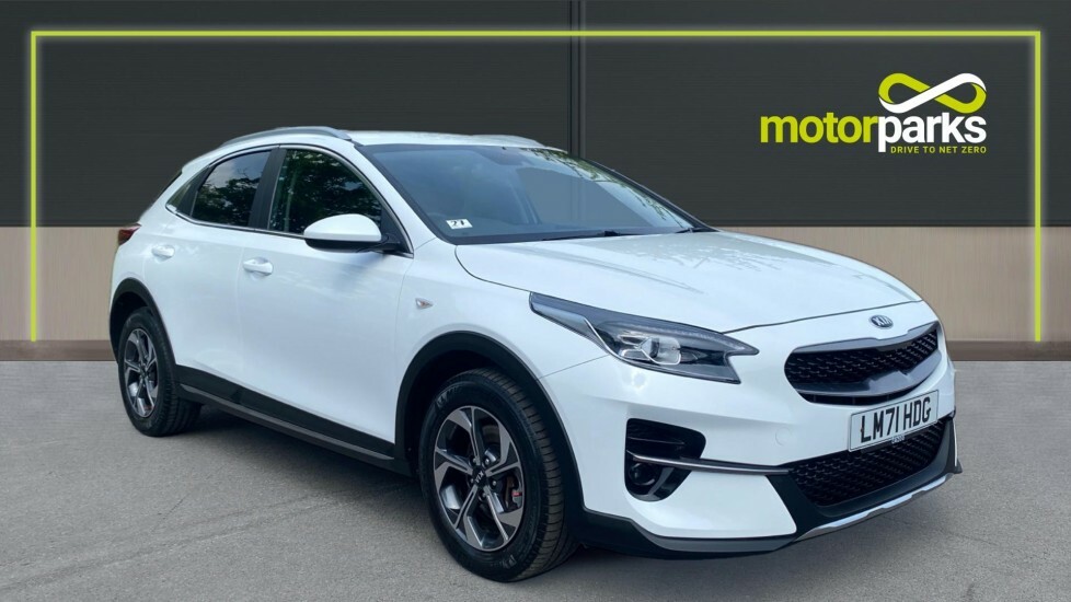 Compare Kia Xceed Xceed 2 Isg LM71HDG White