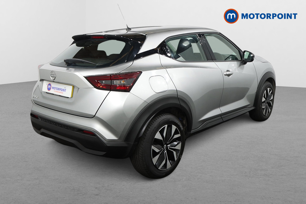 Compare Nissan Juke 1.0 Dig-t 114 Acenta Dct  Silver
