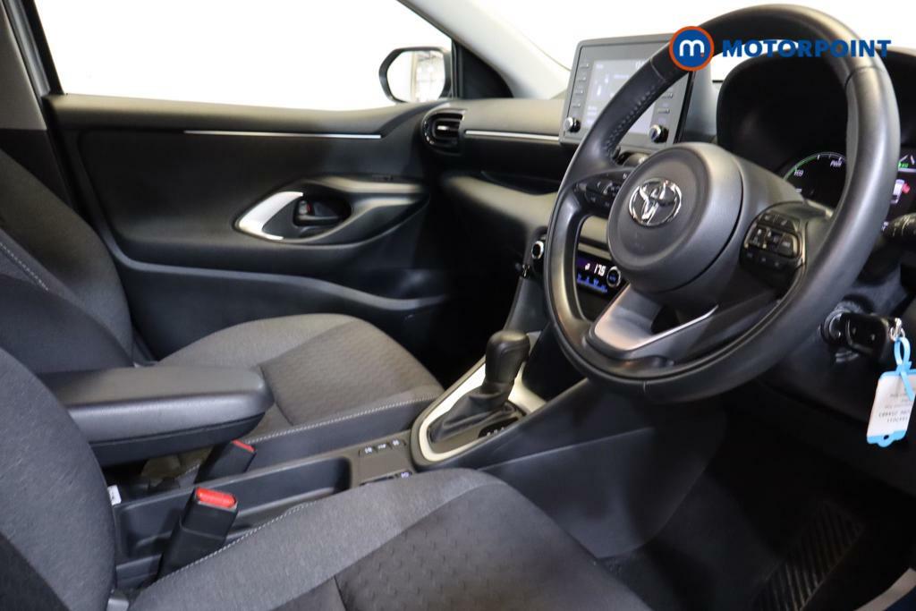 Compare Toyota Yaris 1.5 Hybrid Icon Cvt  Silver