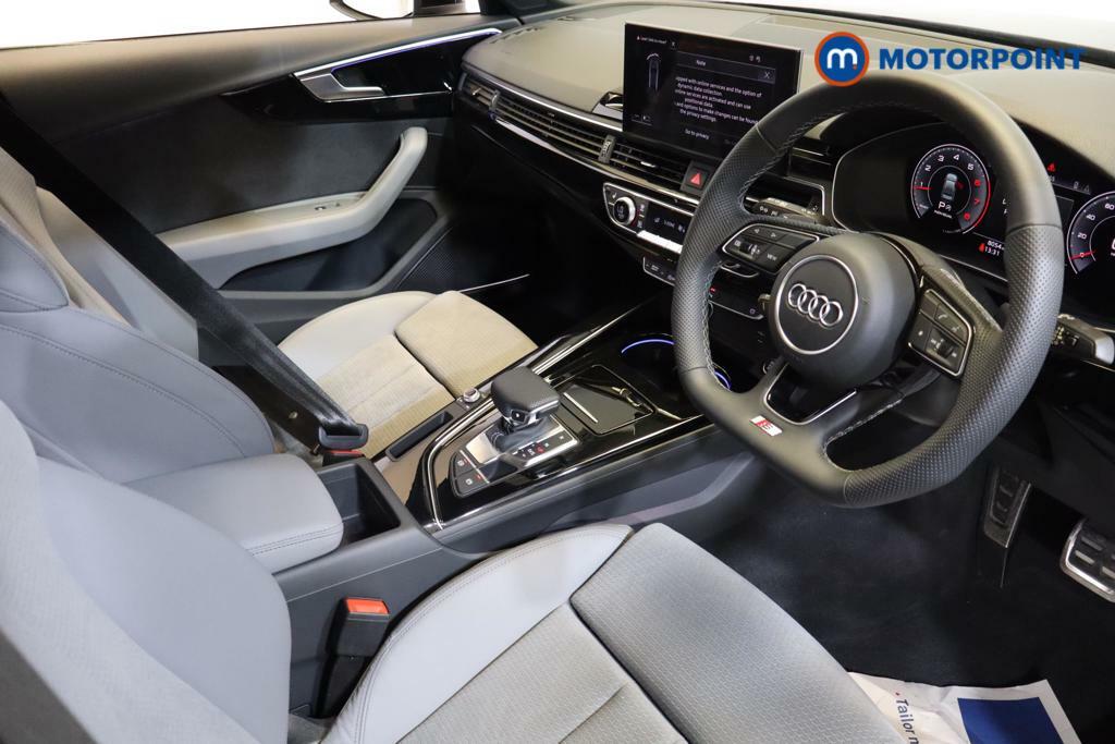 Compare Audi A4 35 Tfsi Black Edition S Tronic Comfort-plusso  