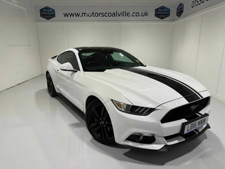 Compare Ford Mustang 2.3 Turbo Ecoboost 317Ps 6 Spd Fastback. LD16MWM White