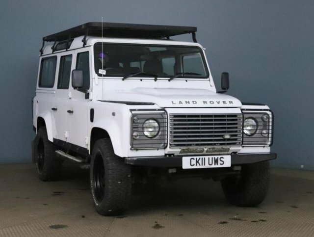 Compare Land Rover Defender 110 2.4 110 Td Xs Station Wagon 121 Bhp CK11UWS White