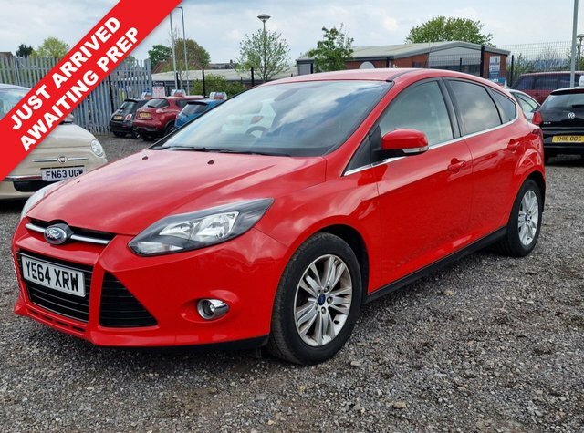 Compare Ford Focus 1.6 Titanium Navigator Tdci Red Low YE64XRW Red