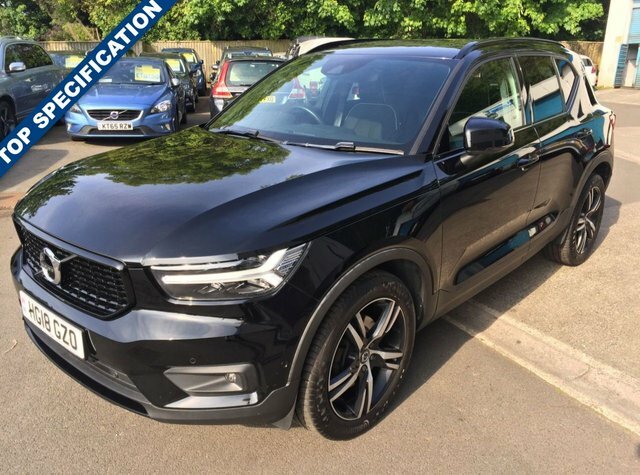 Compare Volvo XC40 2.0 T5 First Edition Awd 247 Bhp HG18GZO Black