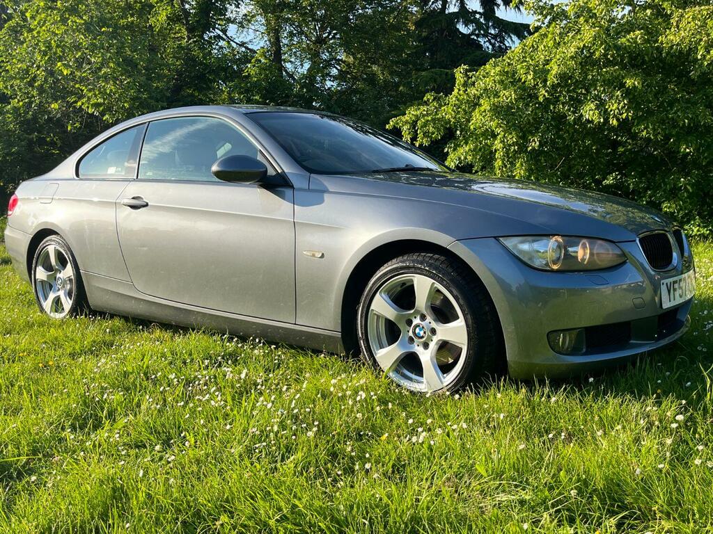 Compare BMW 3 Series 2.0 320D Se Coupe 2007 YF57EHJ Grey