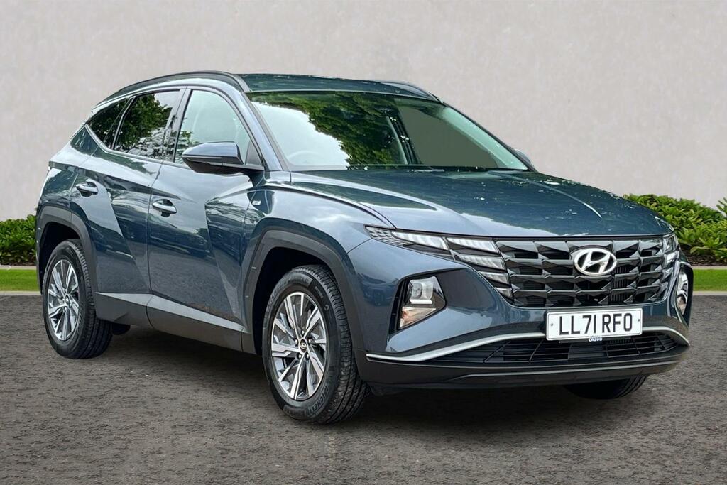 Compare Hyundai Tucson 1.6 T-gdi Mhev Se Connect Dct Euro 6 Ss LL71RFO Blue