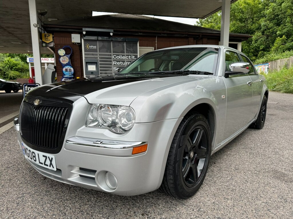 Compare Chrysler 300C 3.0 V6 Crd Leather 81000 M WG08LZX Silver