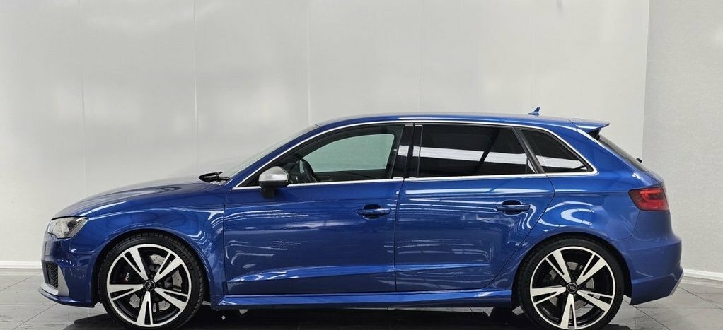 Compare Audi RS3 2.5 Tfsi 2015 YW15KHG Blue