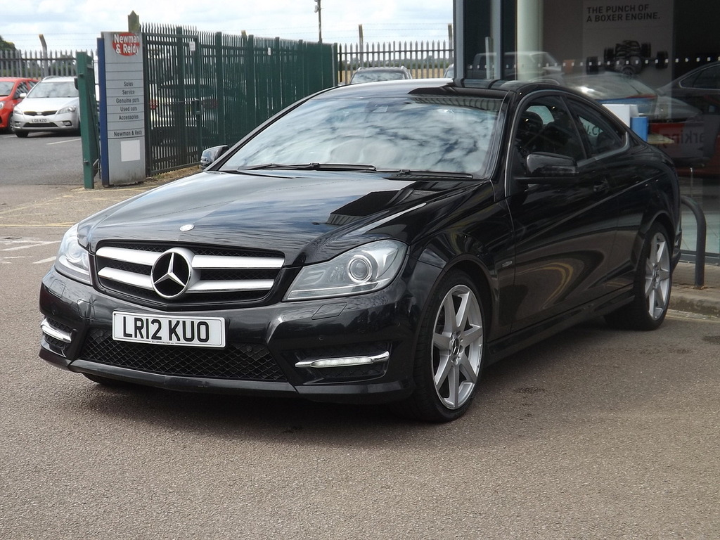 Compare Mercedes-Benz C Class C220 Cdi Blueefficiency Amg Sport LR12KUO Black