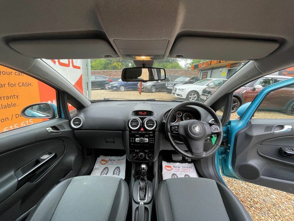 Compare Vauxhall Corsa Hatchback 1.4I 16V Se Ac 201010 BG10DFE Blue