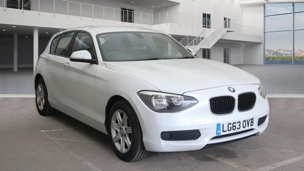 Compare BMW 1 Series 114D Es LG63OVB White
