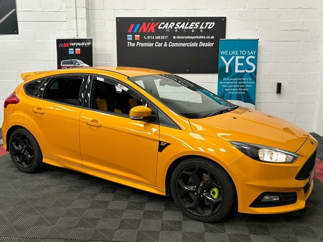 Compare Ford Focus St-2 Tdci EA67VPE Yellow