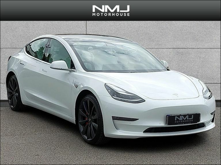 Compare Tesla Model 3 Dual Motor Performance 4Wde Performanc MA70UKS 
