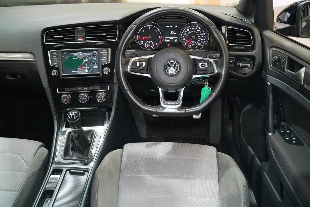 Compare Volkswagen Golf Hatchback 2.0 Tdi Bluemotion Tech R-line Euro 6 S KR65SJX Blue