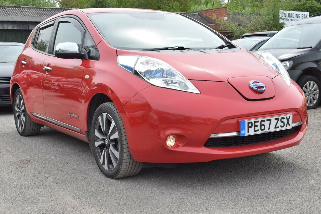 Compare Nissan Leaf 30Kwh Tekna PE67ZSX Red