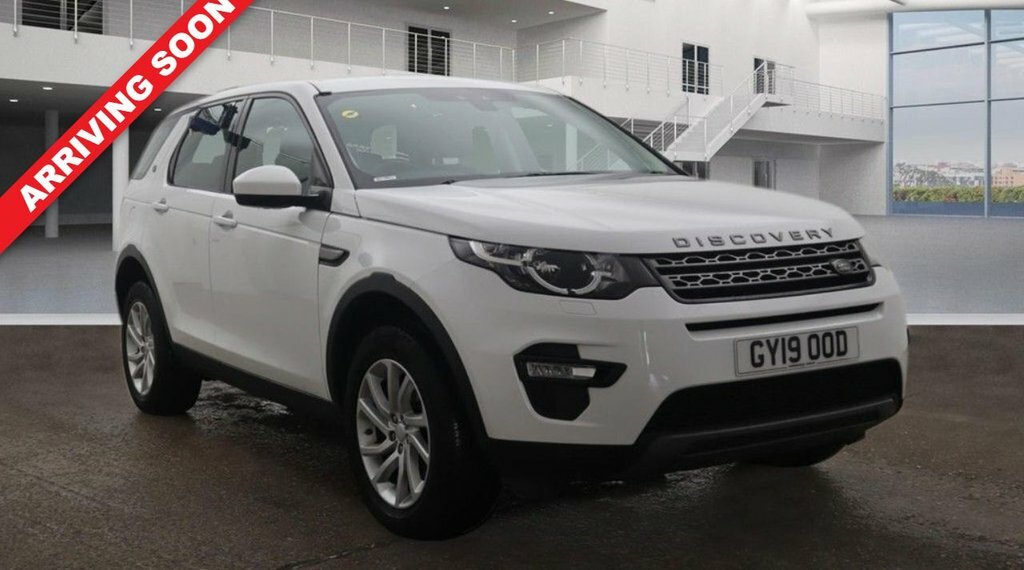 Compare Land Rover Discovery 2.0 Td4 Se Tech 178 Bhp GY19OOD White