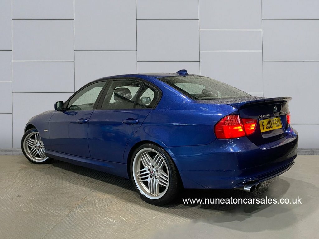 Compare BMW Alpina 2.0 D3 Biturbo 211 Bhp FJ10FGD Blue