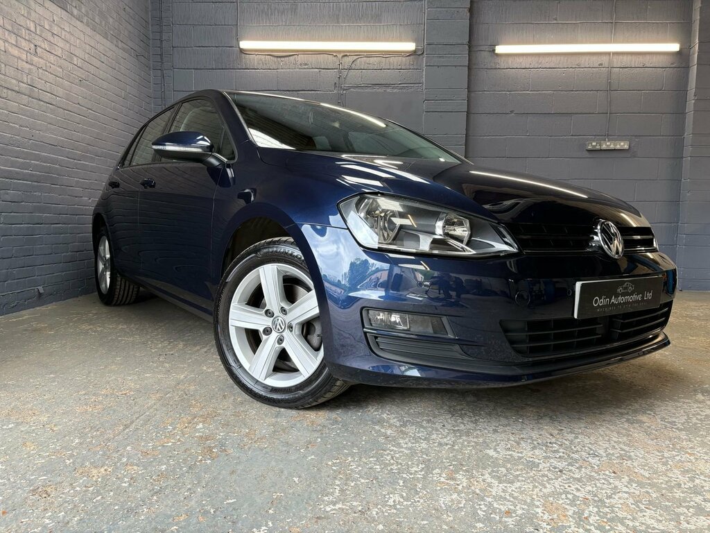 Compare Volkswagen Golf 1.4 Tsi Bluemotion Tech Match Hatchback LF65HYV Blue
