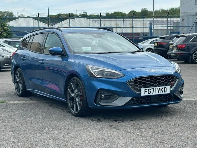 Compare Ford Focus 2.3 Ecoboost St FG71VKD Blue