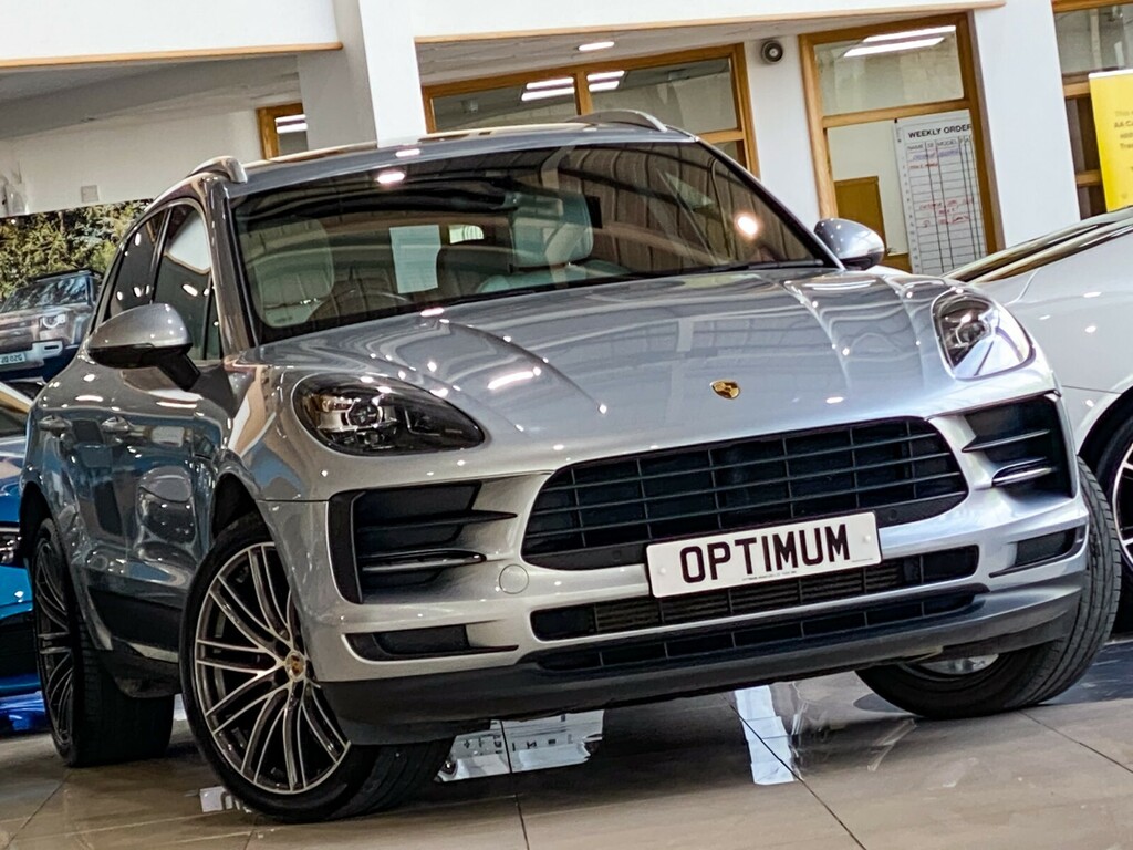 Compare Porsche Macan 5dr Pdk YC68EHY Silver