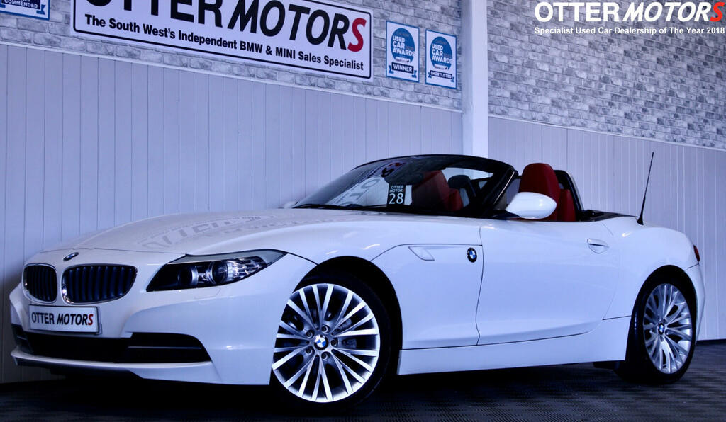 Compare BMW Z4 Convertible Sdrive23i Roadster LD59ZFZ White