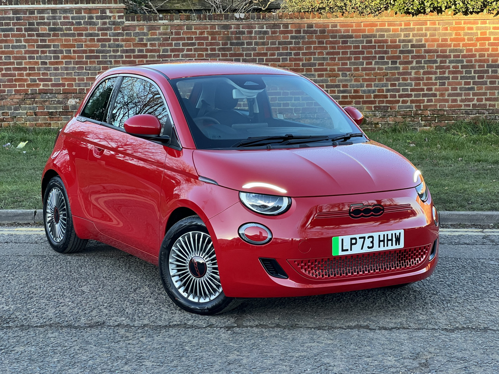 Compare Fiat 500 87Kw Red 42Kwh LP73HHW 
