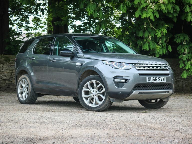 Compare Land Rover Discovery Sport 2.0 Td4 180 Hse NU66SVW Grey