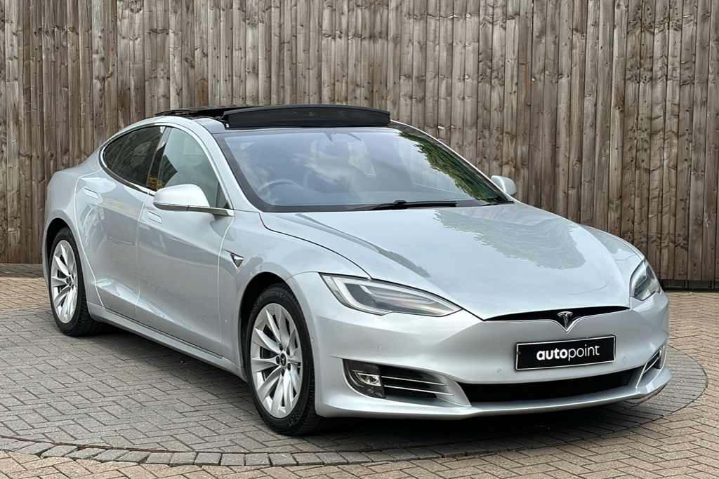Compare Tesla Model S 386Kw 100Kwh Dual Motor 525 Ps BL68FHK Silver