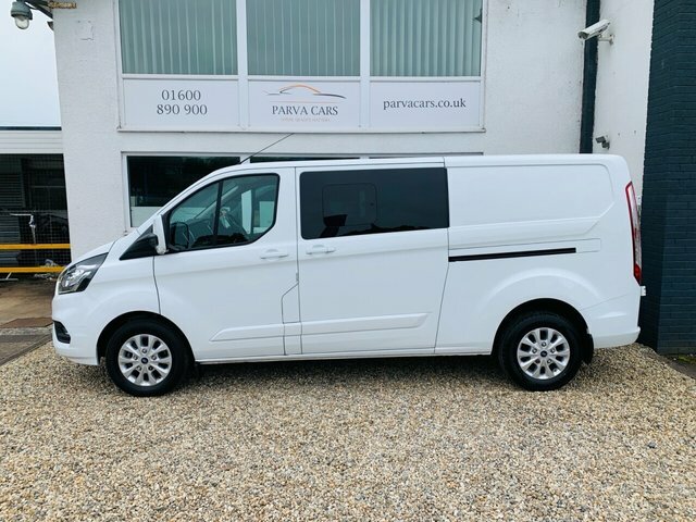 Compare Ford Transit Custom 2019 2.0 320 Limited Dciv Ecoblue 129 Bhp YM69NXZ White
