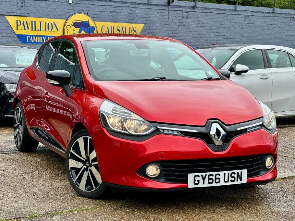 Compare Renault Clio Dynamique S Nav Dci GY66USN Red