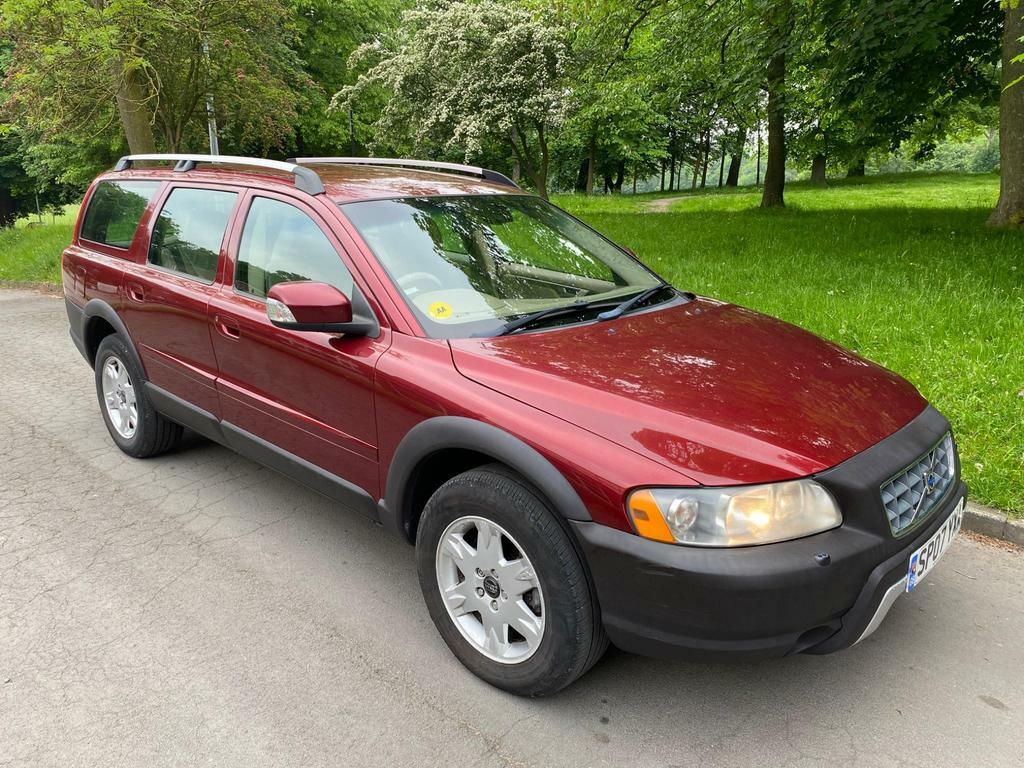 Volvo XC70 2.4 D5 Se Geartronic Awd Red #1